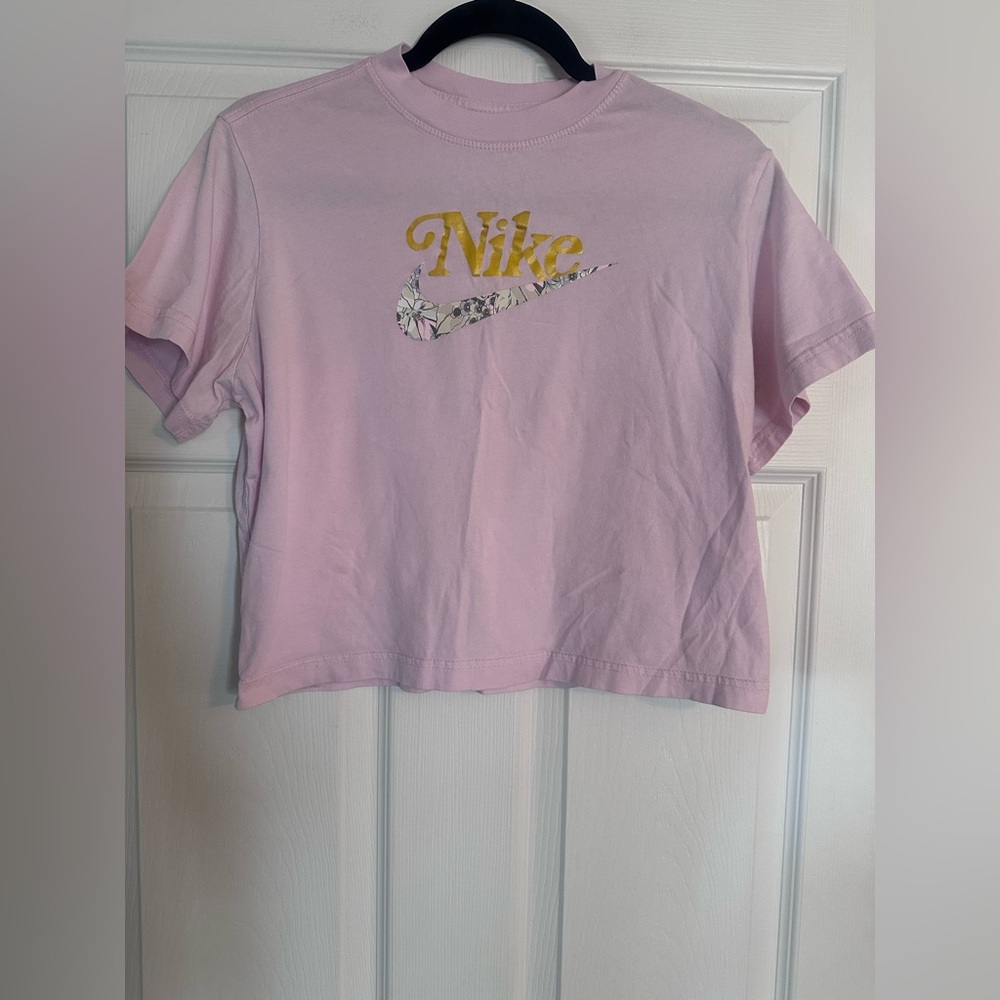 Girls Nike Pink Tee with Gold Logo and Floral Swoosh Sz Large